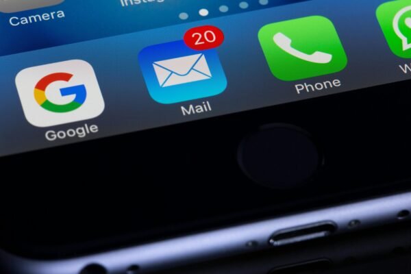 cold-emailing-isnt-dead